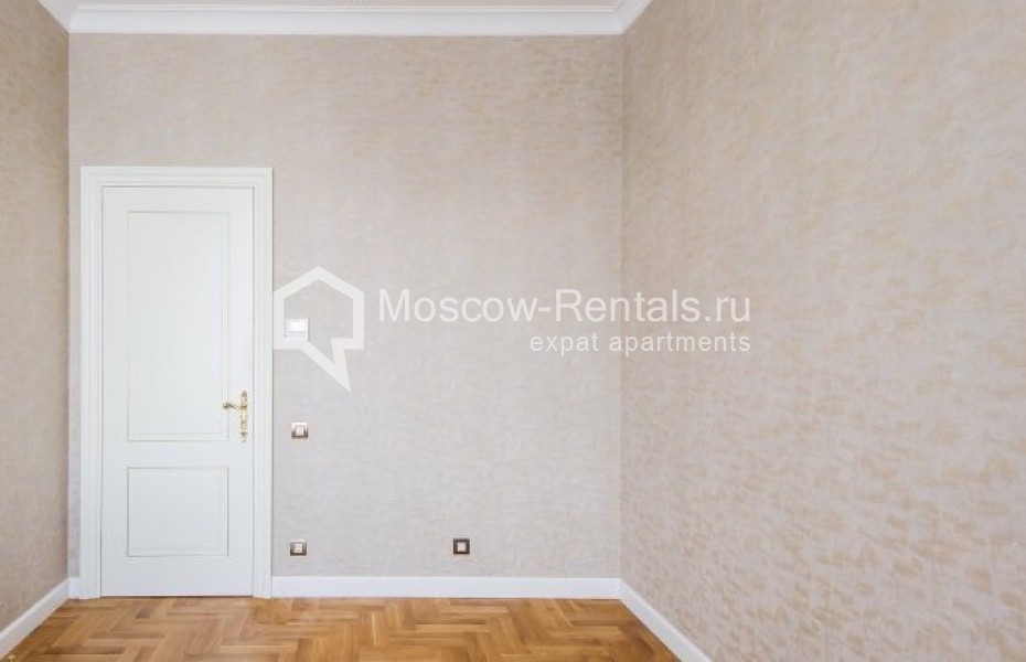 Photo #6 2-room (1 BR) apartment for <a href="http://moscow-rentals.ru/en/articles/long-term-rent" target="_blank">a long-term</a> rent
 in Russia, Moscow, B. Dmitrovka str, 7/5С2