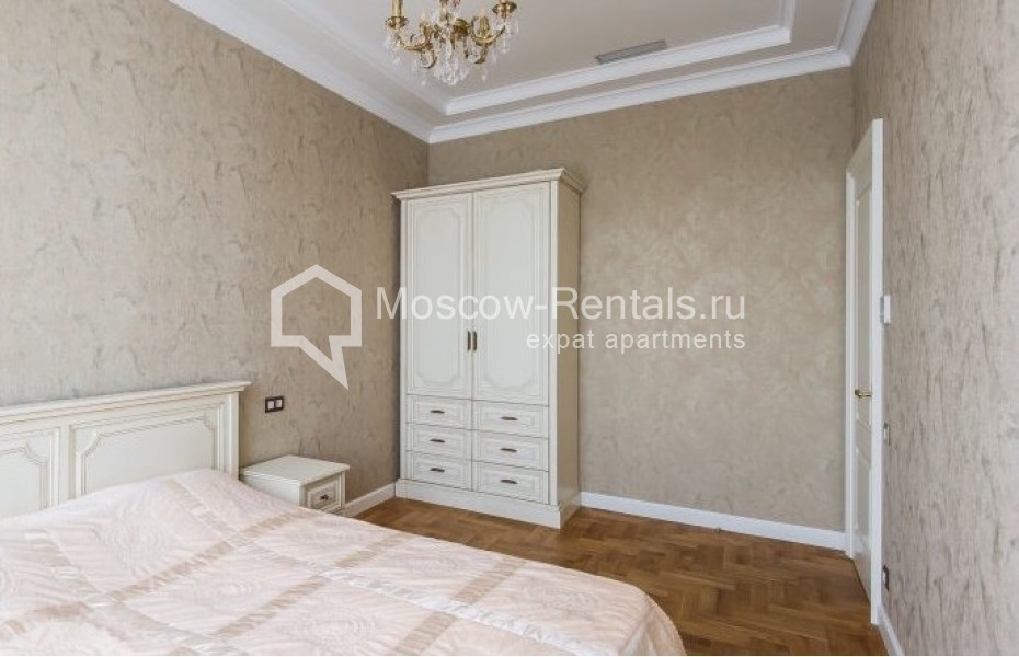 Photo #4 2-room (1 BR) apartment for <a href="http://moscow-rentals.ru/en/articles/long-term-rent" target="_blank">a long-term</a> rent
 in Russia, Moscow, B. Dmitrovka str, 7/5С2