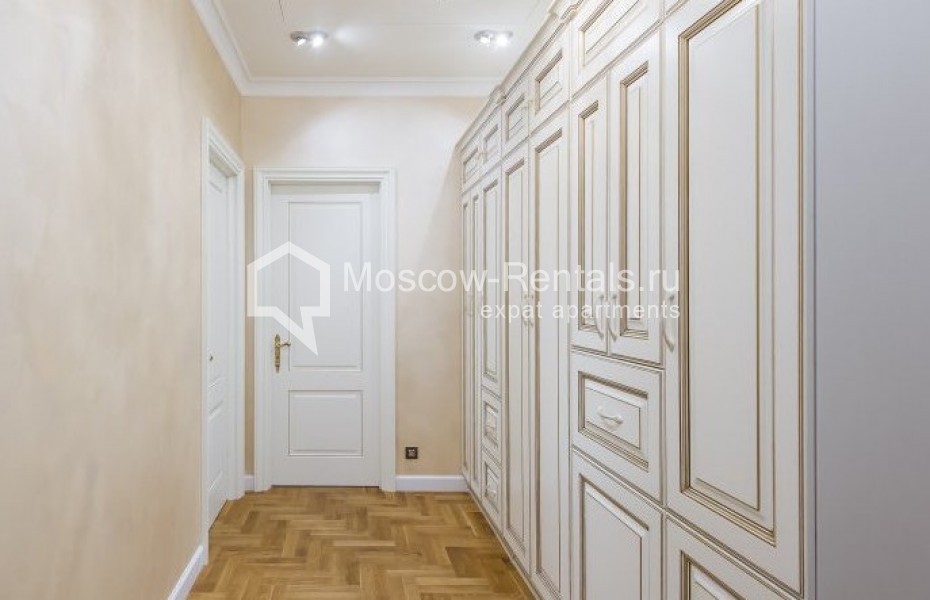 Photo #7 2-room (1 BR) apartment for <a href="http://moscow-rentals.ru/en/articles/long-term-rent" target="_blank">a long-term</a> rent
 in Russia, Moscow, B. Dmitrovka str, 7/5С2