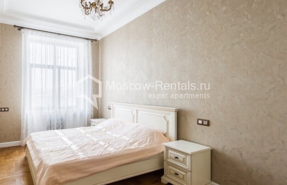 Photo #3 2-room (1 BR) apartment for <a href="http://moscow-rentals.ru/en/articles/long-term-rent" target="_blank">a long-term</a> rent
 in Russia, Moscow, B. Dmitrovka str, 7/5С2