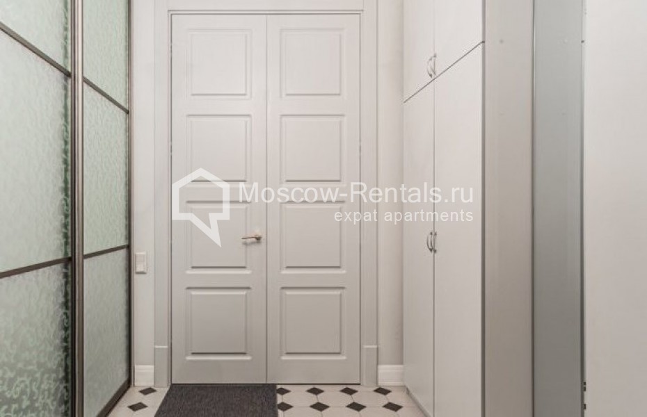 Photo #13 3-room (2 BR) apartment for <a href="http://moscow-rentals.ru/en/articles/long-term-rent" target="_blank">a long-term</a> rent
 in Russia, Moscow, Smolenskyi blv, 15