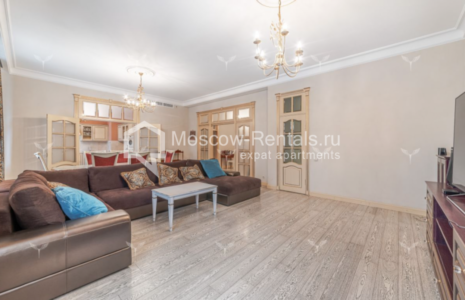 Photo #2 3-room (2 BR) apartment for <a href="http://moscow-rentals.ru/en/articles/long-term-rent" target="_blank">a long-term</a> rent
 in Russia, Moscow, 3rd Tverskaya-Yamskaya str, 25