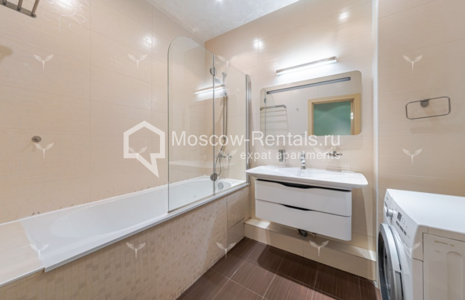 Photo #17 3-room (2 BR) apartment for <a href="http://moscow-rentals.ru/en/articles/long-term-rent" target="_blank">a long-term</a> rent
 in Russia, Moscow, 3rd Tverskaya-Yamskaya str, 25
