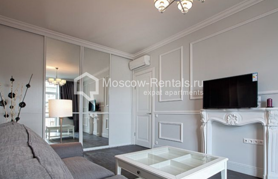 Photo #2 2-room (1 BR) apartment for <a href="http://moscow-rentals.ru/en/articles/long-term-rent" target="_blank">a long-term</a> rent
 in Russia, Moscow, Denezhnyi lane, 8-10