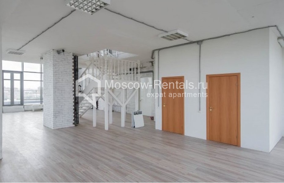 Photo #7 4-room (3 BR) apartment for <a href="http://moscow-rentals.ru/en/articles/long-term-rent" target="_blank">a long-term</a> rent
 in Russia, Moscow, Sovetskoi Armii str, 6