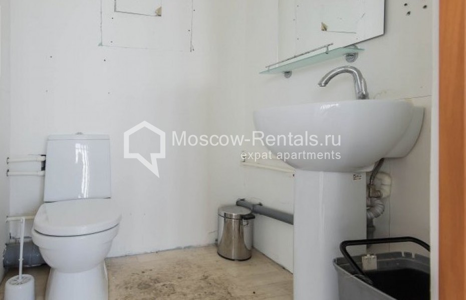 Photo #10 4-room (3 BR) apartment for <a href="http://moscow-rentals.ru/en/articles/long-term-rent" target="_blank">a long-term</a> rent
 in Russia, Moscow, Sovetskoi Armii str, 6