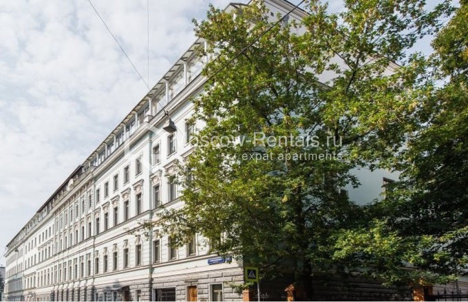 Photo #15 4-room (3 BR) apartment for <a href="http://moscow-rentals.ru/en/articles/long-term-rent" target="_blank">a long-term</a> rent
 in Russia, Moscow, Leontievskyi lane, 11