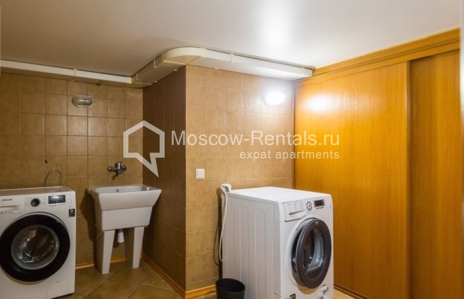 Photo #14 5-room (4 BR) apartment for <a href="http://moscow-rentals.ru/en/articles/long-term-rent" target="_blank">a long-term</a> rent
 in Russia, Moscow, Krasnaya Presnya str, 21