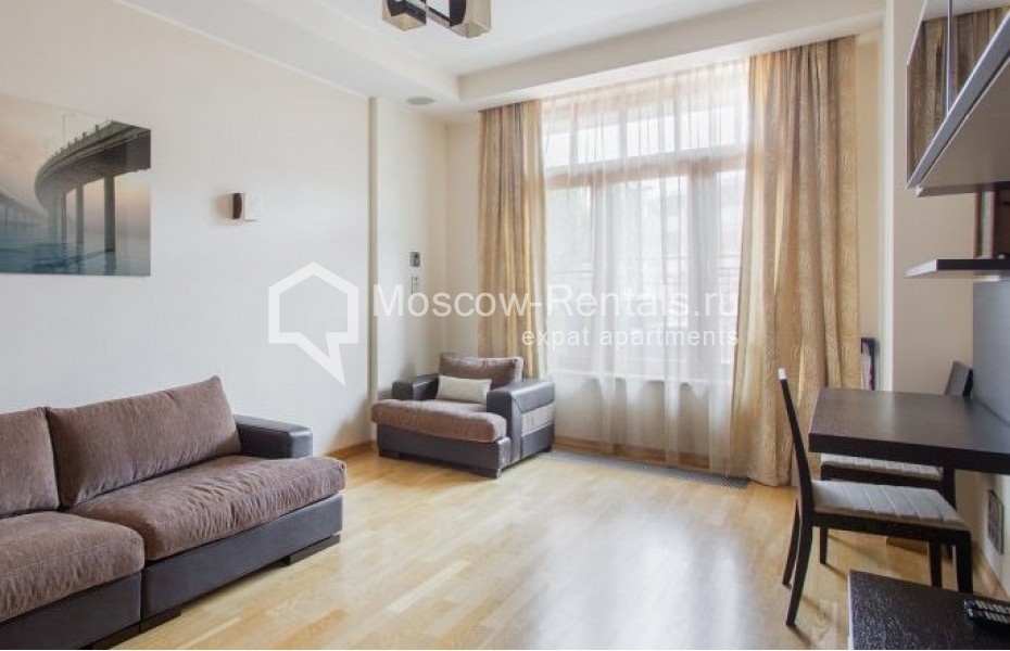 Photo #3 3-room (2 BR) apartment for <a href="http://moscow-rentals.ru/en/articles/long-term-rent" target="_blank">a long-term</a> rent
 in Russia, Moscow, B. Yakimanka str, 22К3