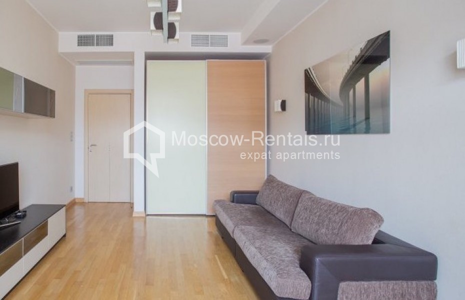 Photo #4 3-room (2 BR) apartment for <a href="http://moscow-rentals.ru/en/articles/long-term-rent" target="_blank">a long-term</a> rent
 in Russia, Moscow, B. Yakimanka str, 22К3