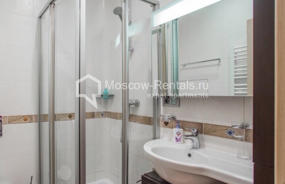 Photo #11 3-room (2 BR) apartment for <a href="http://moscow-rentals.ru/en/articles/long-term-rent" target="_blank">a long-term</a> rent
 in Russia, Moscow, B. Yakimanka str, 22К3