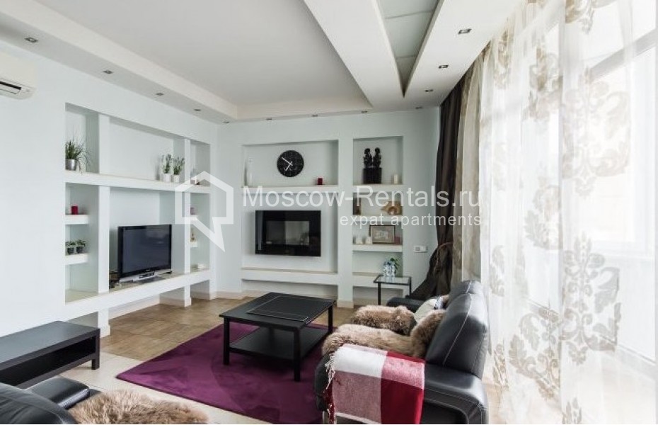 Photo #2 3-room (2 BR) apartment for <a href="http://moscow-rentals.ru/en/articles/long-term-rent" target="_blank">a long-term</a> rent
 in Russia, Moscow, Shabolovka str, 10К1