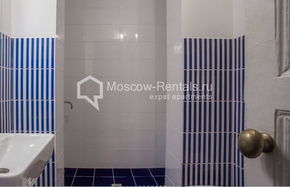 Photo #12 4-room (3 BR) apartment for <a href="http://moscow-rentals.ru/en/articles/long-term-rent" target="_blank">a long-term</a> rent
 in Russia, Moscow, Brusov lane, 6