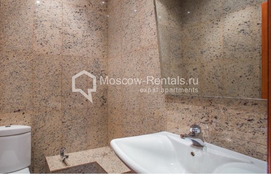 Photo #9 4-room (3 BR) apartment for <a href="http://moscow-rentals.ru/en/articles/long-term-rent" target="_blank">a long-term</a> rent
 in Russia, Moscow, Plotnikov lane, 13
