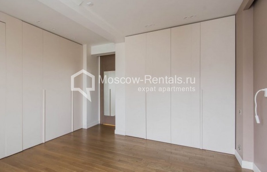 Photo #7 5-room (4 BR) apartment for <a href="http://moscow-rentals.ru/en/articles/long-term-rent" target="_blank">a long-term</a> rent
 in Russia, Moscow, B. Patriarshi lane, 8
