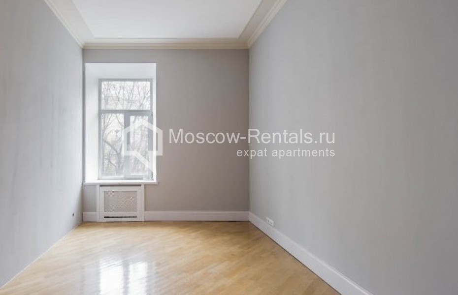 Photo #8 5-room (4 BR) apartment for <a href="http://moscow-rentals.ru/en/articles/long-term-rent" target="_blank">a long-term</a> rent
 in Russia, Moscow, M. Bronnaya str, 31/13С3