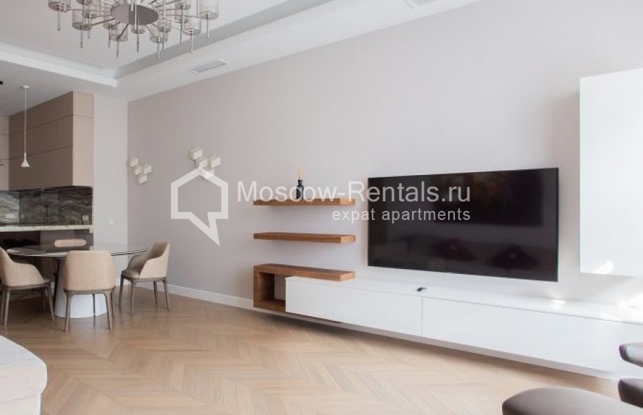 Photo #6 3-room (2 BR) apartment for <a href="http://moscow-rentals.ru/en/articles/long-term-rent" target="_blank">a long-term</a> rent
 in Russia, Moscow, Sovetskoi Armii str, 6