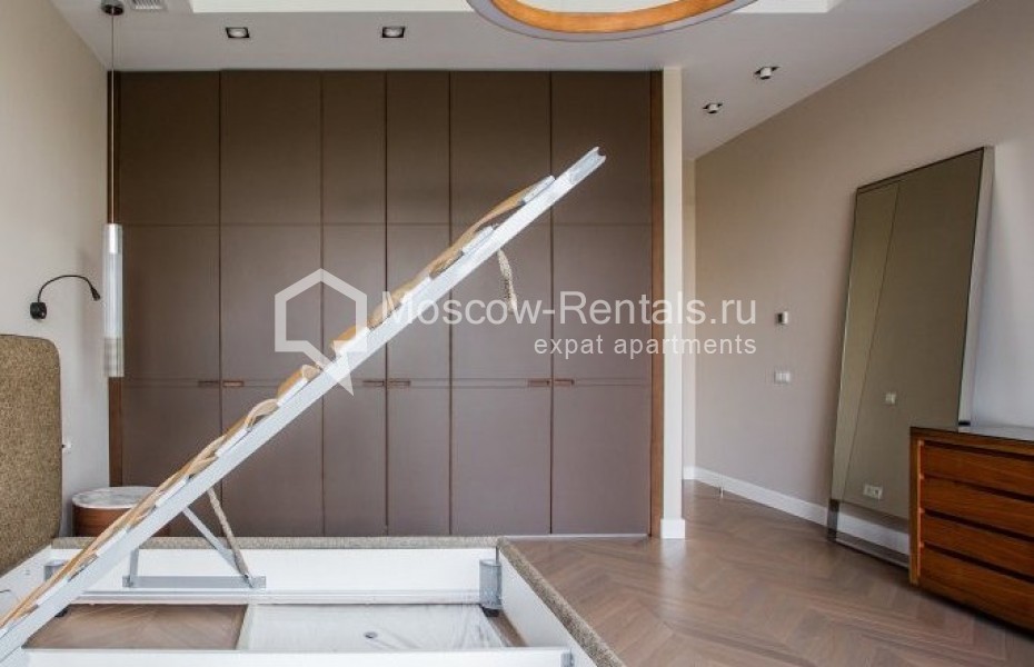 Photo #10 3-room (2 BR) apartment for <a href="http://moscow-rentals.ru/en/articles/long-term-rent" target="_blank">a long-term</a> rent
 in Russia, Moscow, Sovetskoi Armii str, 6