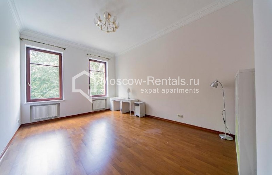Photo #7 4-room (3 BR) apartment for <a href="http://moscow-rentals.ru/en/articles/long-term-rent" target="_blank">a long-term</a> rent
 in Russia, Moscow, Gogolevskyi blv, 29