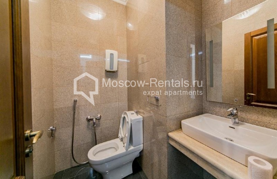 Photo #18 4-room (3 BR) apartment for <a href="http://moscow-rentals.ru/en/articles/long-term-rent" target="_blank">a long-term</a> rent
 in Russia, Moscow, Gogolevskyi blv, 29