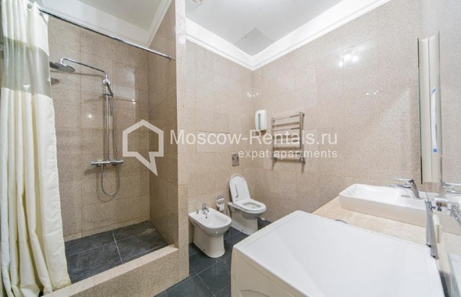 Photo #17 4-room (3 BR) apartment for <a href="http://moscow-rentals.ru/en/articles/long-term-rent" target="_blank">a long-term</a> rent
 in Russia, Moscow, Gogolevskyi blv, 29