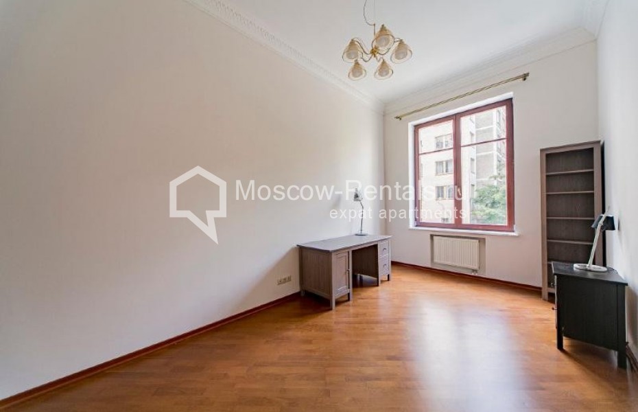 Photo #11 4-room (3 BR) apartment for <a href="http://moscow-rentals.ru/en/articles/long-term-rent" target="_blank">a long-term</a> rent
 in Russia, Moscow, Gogolevskyi blv, 29