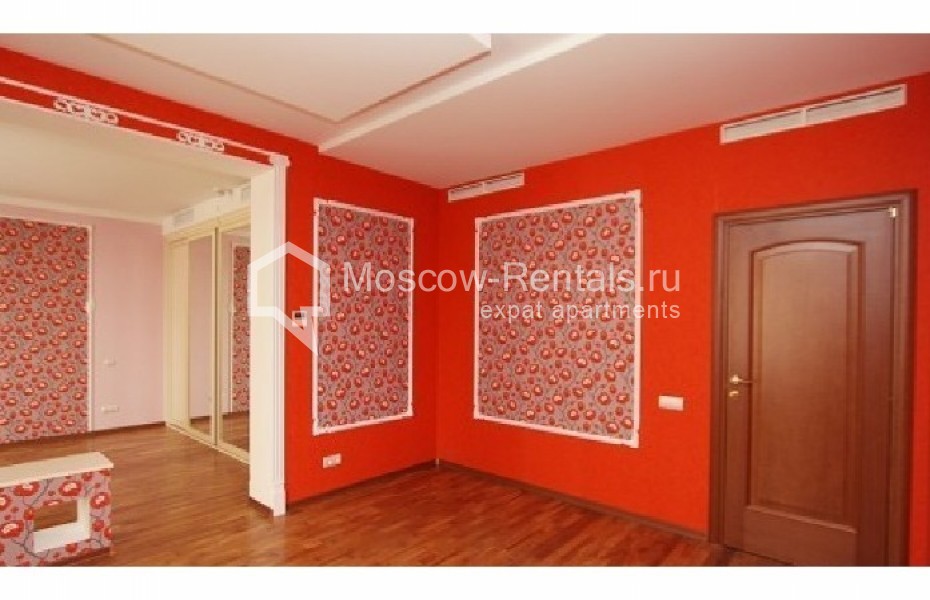 Photo #2 4-room (3 BR) apartment for <a href="http://moscow-rentals.ru/en/articles/long-term-rent" target="_blank">a long-term</a> rent
 in Russia, Moscow, Chapaevsky lane, 3