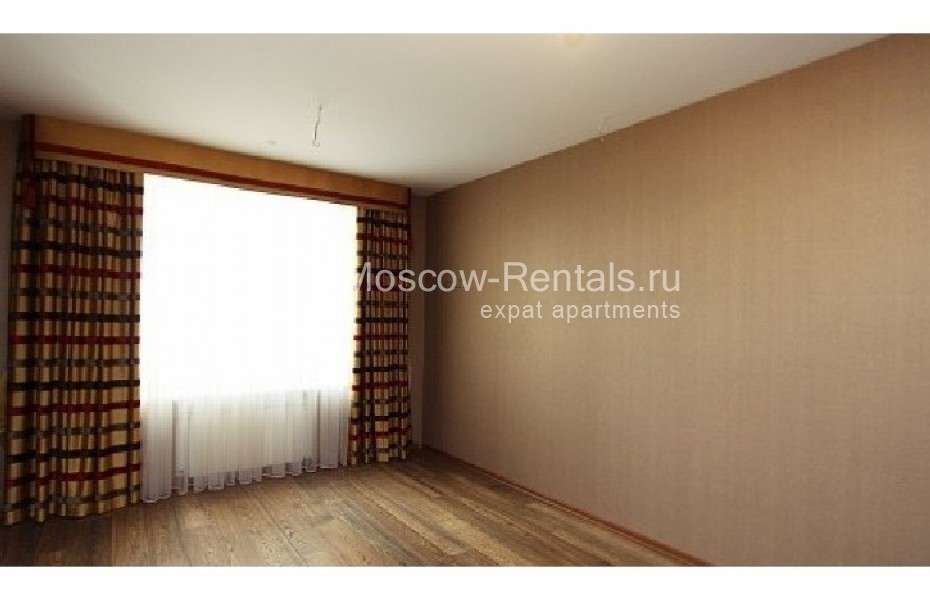 Photo #3 4-room (3 BR) apartment for <a href="http://moscow-rentals.ru/en/articles/long-term-rent" target="_blank">a long-term</a> rent
 in Russia, Moscow, Chapaevsky lane, 3