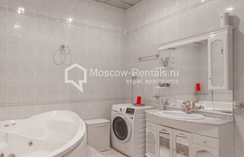 Photo #16 3-room (2 BR) apartment for <a href="http://moscow-rentals.ru/en/articles/long-term-rent" target="_blank">a long-term</a> rent
 in Russia, Moscow, Strastnoi blv, 4С4