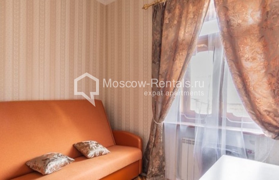 Photo #13 3-room (2 BR) apartment for <a href="http://moscow-rentals.ru/en/articles/long-term-rent" target="_blank">a long-term</a> rent
 in Russia, Moscow, Strastnoi blv, 4С4