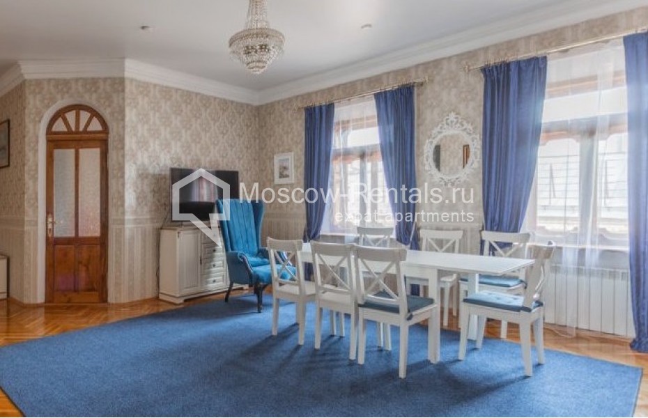 Photo #1 3-room (2 BR) apartment for <a href="http://moscow-rentals.ru/en/articles/long-term-rent" target="_blank">a long-term</a> rent
 in Russia, Moscow, Strastnoi blv, 4С4