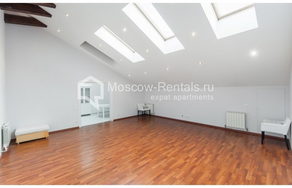 Photo #5 3-room (2 BR) apartment for <a href="http://moscow-rentals.ru/en/articles/long-term-rent" target="_blank">a long-term</a> rent
 in Russia, Moscow, Starokonushennyi lane, 5/14