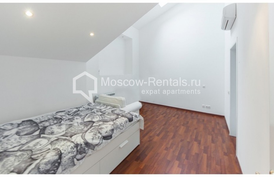 Photo #10 3-room (2 BR) apartment for <a href="http://moscow-rentals.ru/en/articles/long-term-rent" target="_blank">a long-term</a> rent
 in Russia, Moscow, Starokonushennyi lane, 5/14