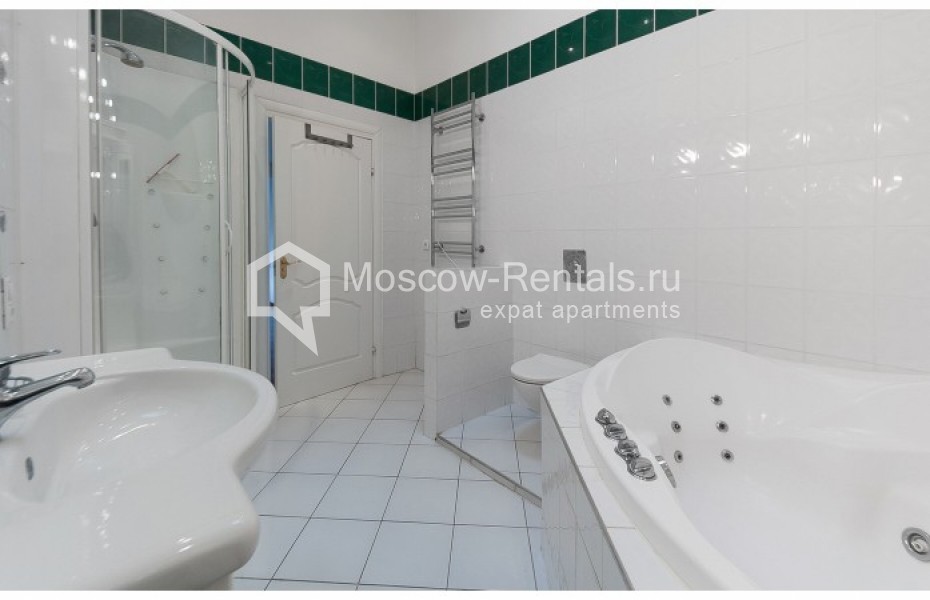 Photo #15 3-room (2 BR) apartment for <a href="http://moscow-rentals.ru/en/articles/long-term-rent" target="_blank">a long-term</a> rent
 in Russia, Moscow, Starokonushennyi lane, 5/14