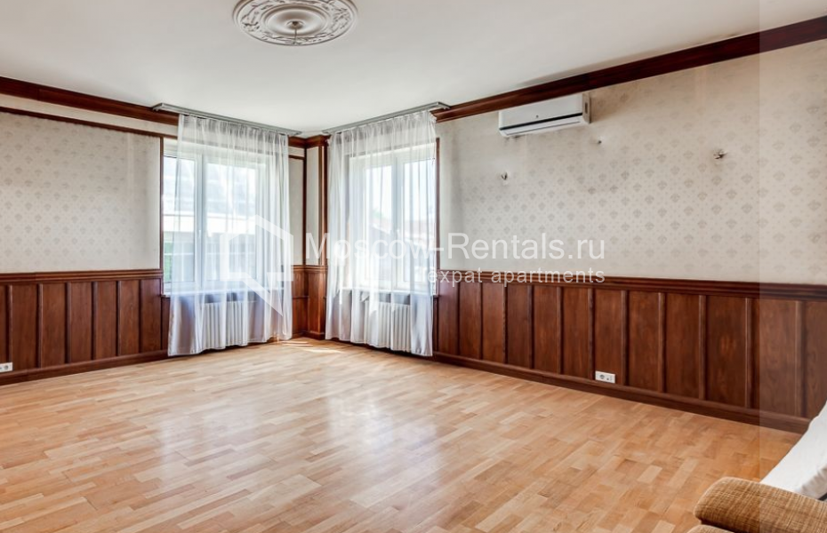 Photo #4 6-room (5 BR) apartment for <a href="http://moscow-rentals.ru/en/articles/long-term-rent" target="_blank">a long-term</a> rent
 in Russia, Moscow, B. Yakimanka str, 17/2С2