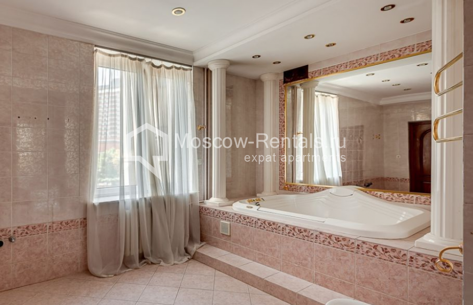 Photo #21 6-room (5 BR) apartment for <a href="http://moscow-rentals.ru/en/articles/long-term-rent" target="_blank">a long-term</a> rent
 in Russia, Moscow, B. Yakimanka str, 17/2С2