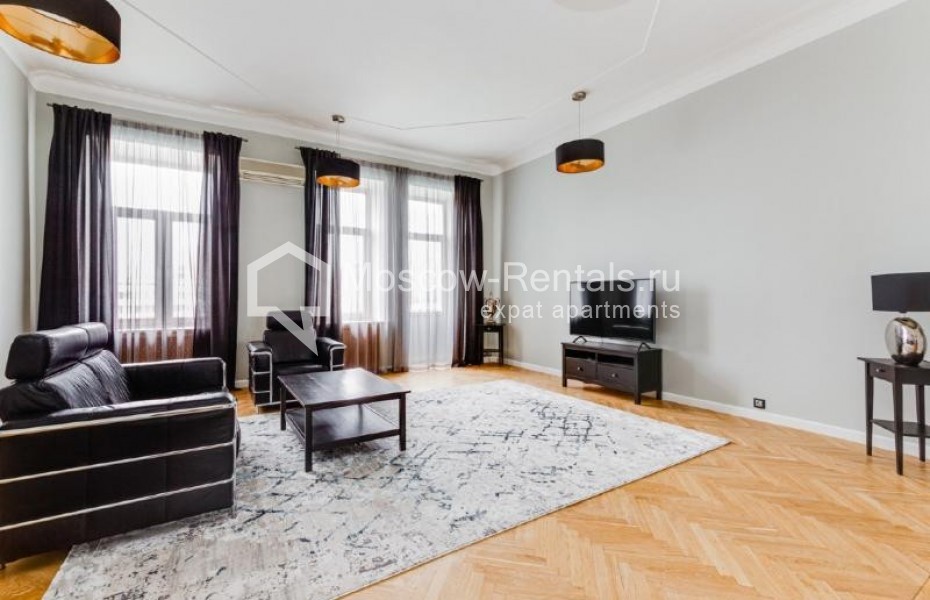 Photo #2 5-room (4 BR) apartment for <a href="http://moscow-rentals.ru/en/articles/long-term-rent" target="_blank">a long-term</a> rent
 in Russia, Moscow, Spiridonovka str, 38