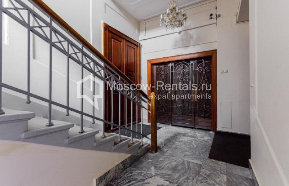 Photo #28 5-room (4 BR) apartment for <a href="http://moscow-rentals.ru/en/articles/long-term-rent" target="_blank">a long-term</a> rent
 in Russia, Moscow, Spiridonovka str, 38