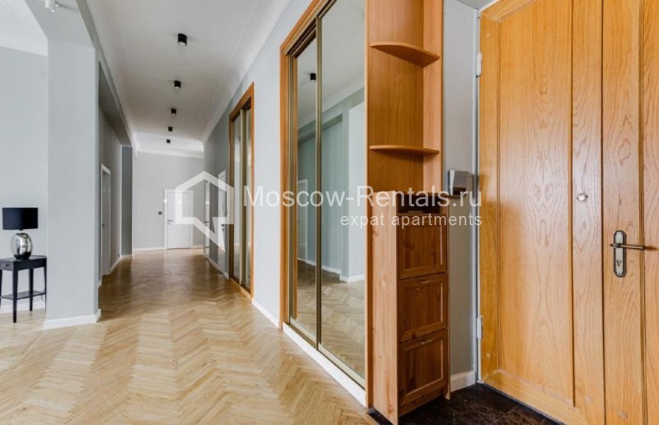 Photo #19 5-room (4 BR) apartment for <a href="http://moscow-rentals.ru/en/articles/long-term-rent" target="_blank">a long-term</a> rent
 in Russia, Moscow, Spiridonovka str, 38