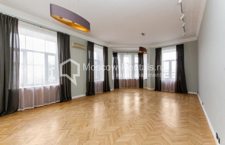 Photo #7 5-room (4 BR) apartment for <a href="http://moscow-rentals.ru/en/articles/long-term-rent" target="_blank">a long-term</a> rent
 in Russia, Moscow, Spiridonovka str, 38