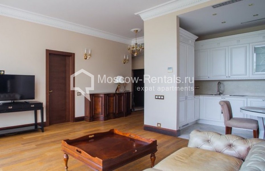 Photo #3 3-room (2 BR) apartment for <a href="http://moscow-rentals.ru/en/articles/long-term-rent" target="_blank">a long-term</a> rent
 in Russia, Moscow, 1st Truzhennikov lane, 17А