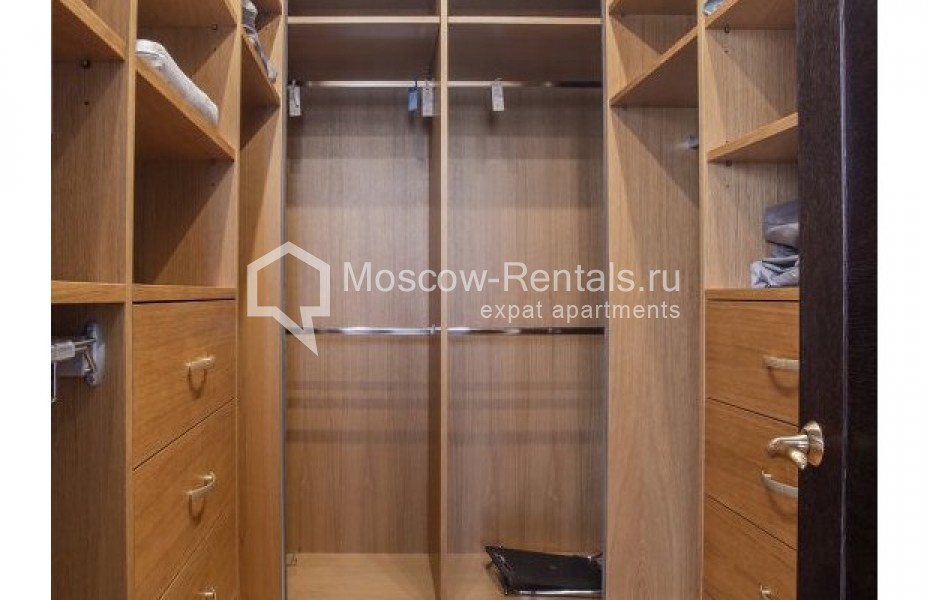 Photo #16 3-room (2 BR) apartment for <a href="http://moscow-rentals.ru/en/articles/long-term-rent" target="_blank">a long-term</a> rent
 in Russia, Moscow, 1st Truzhennikov lane, 17А