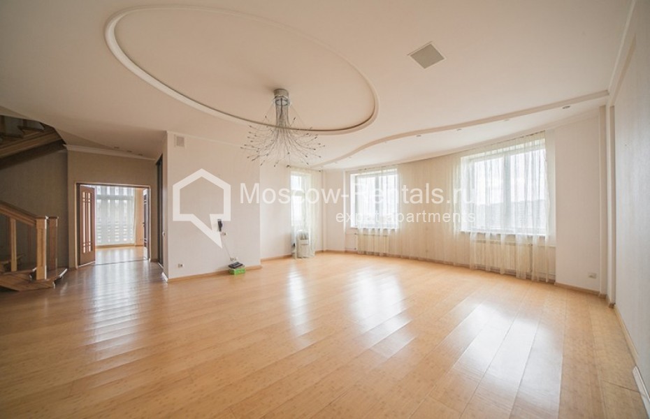 Photo #1 5-room (4 BR) apartment for <a href="http://moscow-rentals.ru/en/articles/long-term-rent" target="_blank">a long-term</a> rent
 in Russia, Moscow, Taganskaya str, 36К2