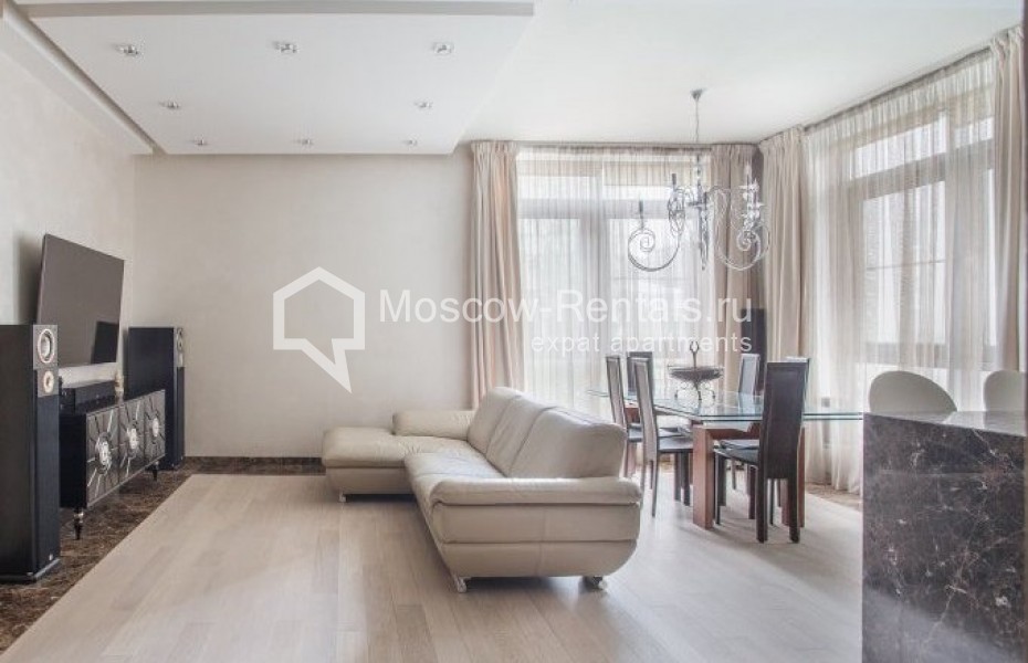 Photo #1 4-room (3 BR) apartment for <a href="http://moscow-rentals.ru/en/articles/long-term-rent" target="_blank">a long-term</a> rent
 in Russia, Moscow, Veskovskyi lane, 3