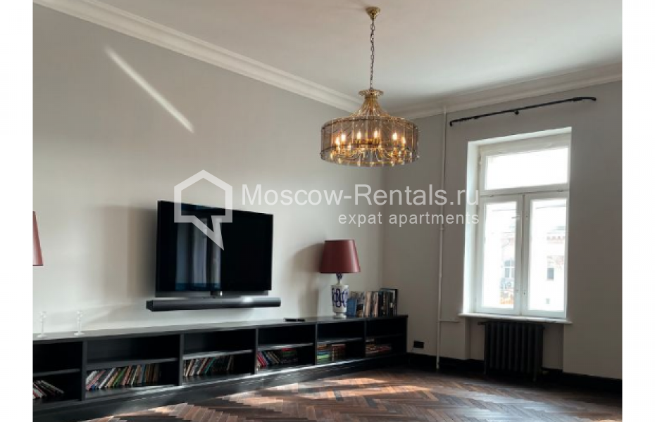 Photo #2 4-room (3 BR) apartment for <a href="http://moscow-rentals.ru/en/articles/long-term-rent" target="_blank">a long-term</a> rent
 in Russia, Moscow, Tverskaya str, 28К1