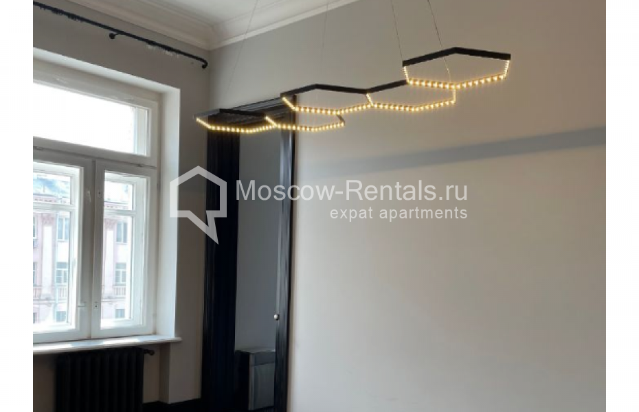 Photo #10 4-room (3 BR) apartment for <a href="http://moscow-rentals.ru/en/articles/long-term-rent" target="_blank">a long-term</a> rent
 in Russia, Moscow, Tverskaya str, 28К1