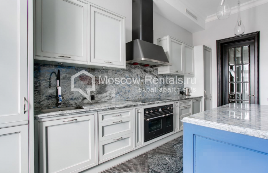 Photo #12 4-room (3 BR) apartment for <a href="http://moscow-rentals.ru/en/articles/long-term-rent" target="_blank">a long-term</a> rent
 in Russia, Moscow, Tverskaya str, 28К1