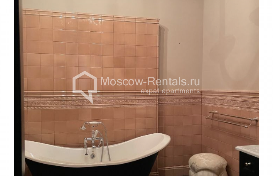 Photo #16 4-room (3 BR) apartment for <a href="http://moscow-rentals.ru/en/articles/long-term-rent" target="_blank">a long-term</a> rent
 in Russia, Moscow, Tverskaya str, 28К1