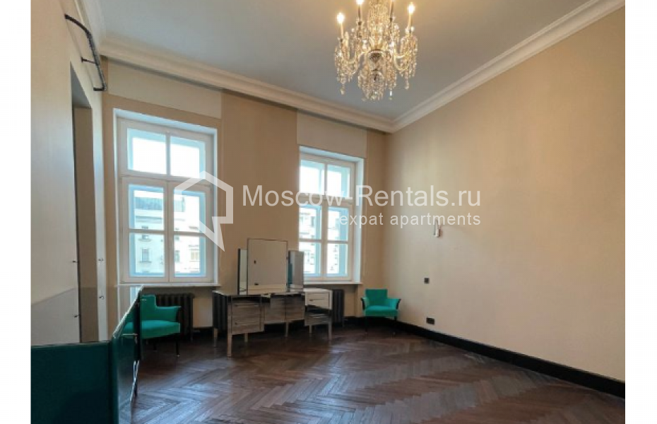 Photo #8 4-room (3 BR) apartment for <a href="http://moscow-rentals.ru/en/articles/long-term-rent" target="_blank">a long-term</a> rent
 in Russia, Moscow, Tverskaya str, 28К1