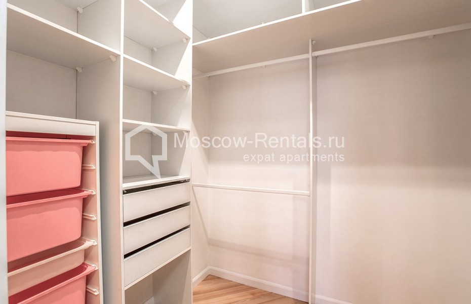 Photo #13 5-room (4 BR) apartment for <a href="http://moscow-rentals.ru/en/articles/long-term-rent" target="_blank">a long-term</a> rent
 in Russia, Moscow, B. Ordyanka str, 67